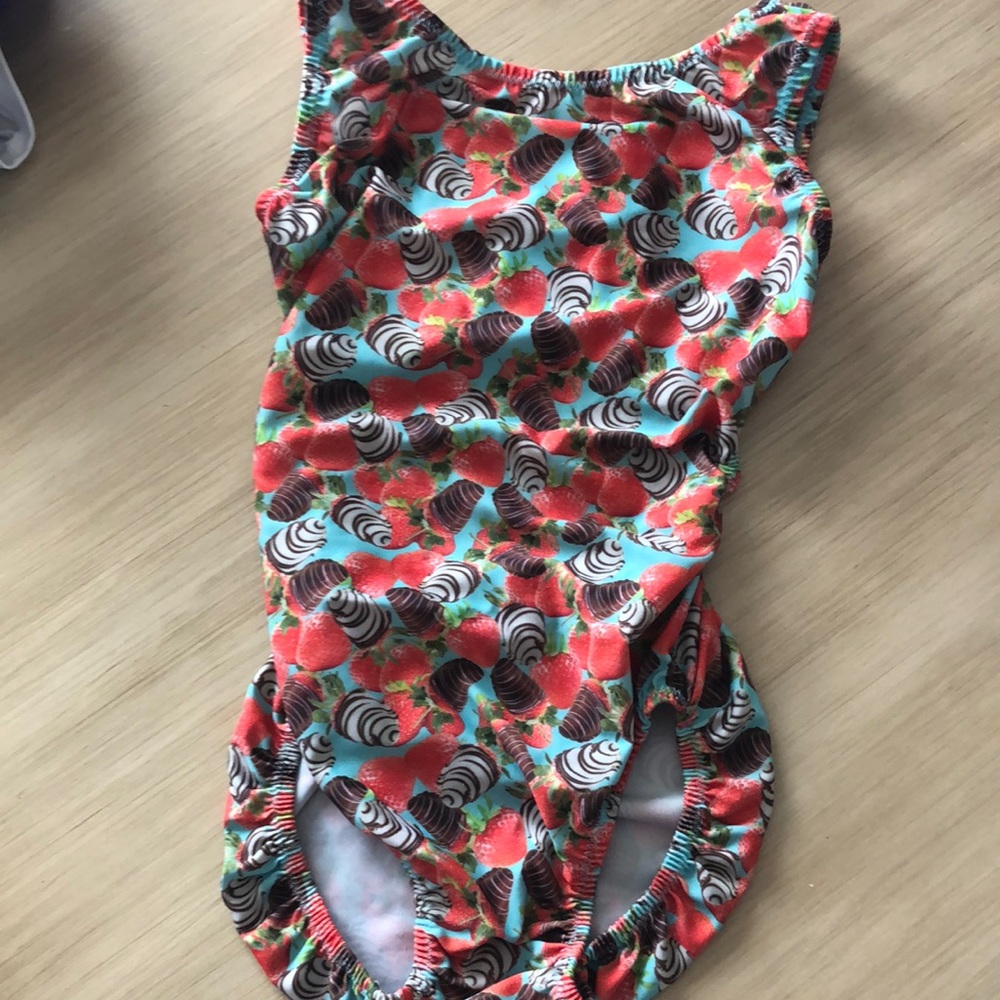 Adult medium Leo